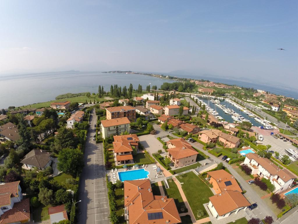 Bellasirmione Holiday Apartments Exteriör bild