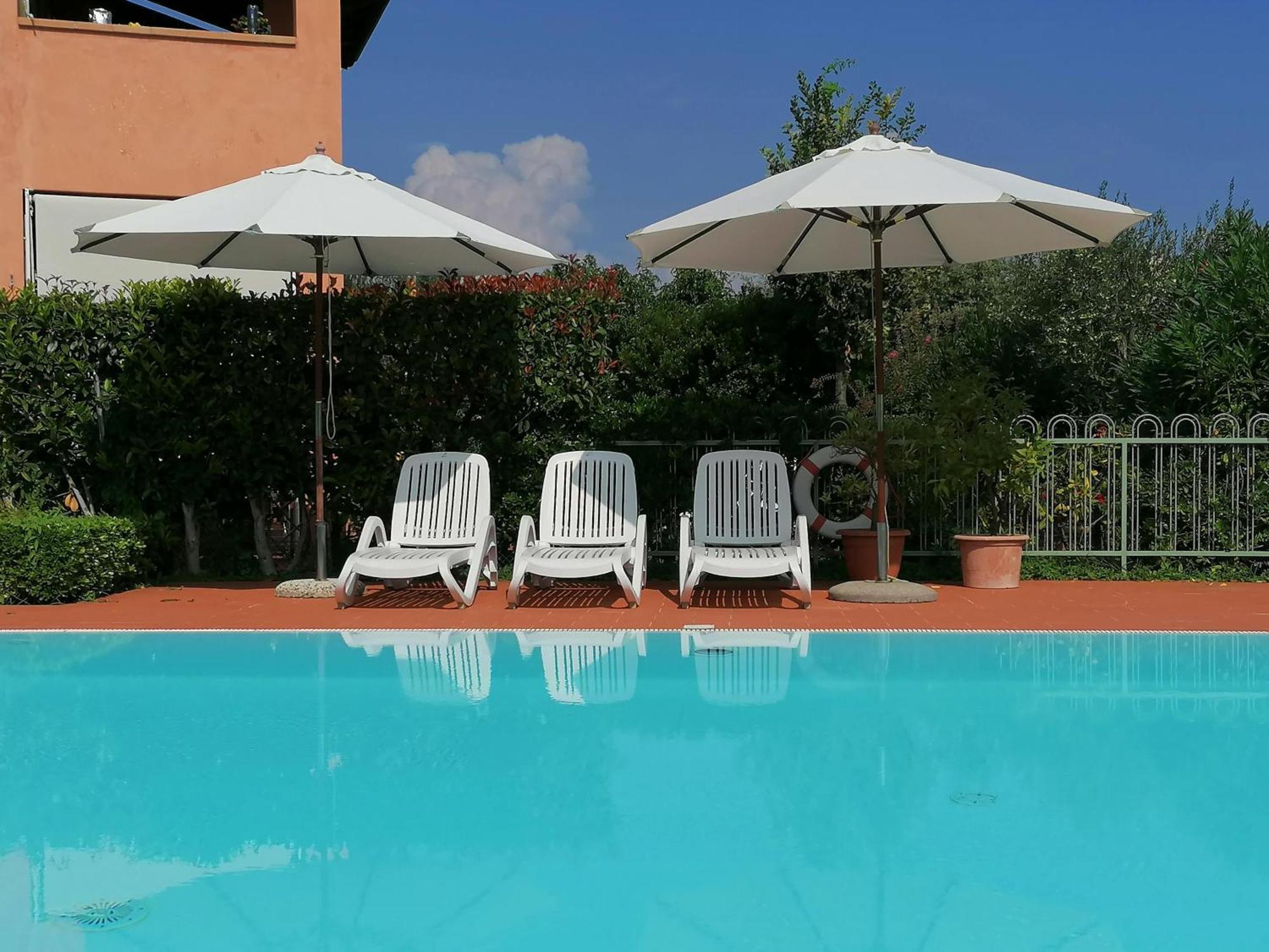 Bellasirmione Holiday Apartments Exteriör bild