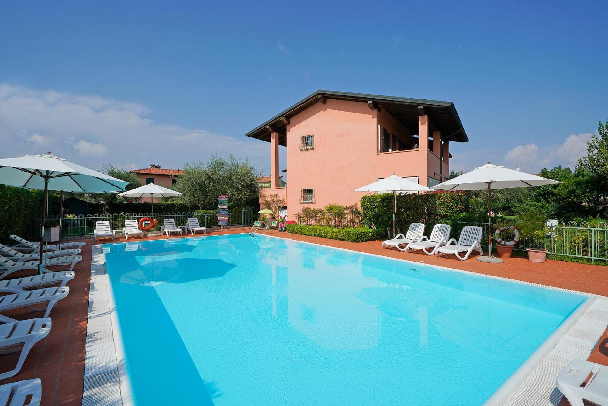 Bellasirmione Holiday Apartments Exteriör bild