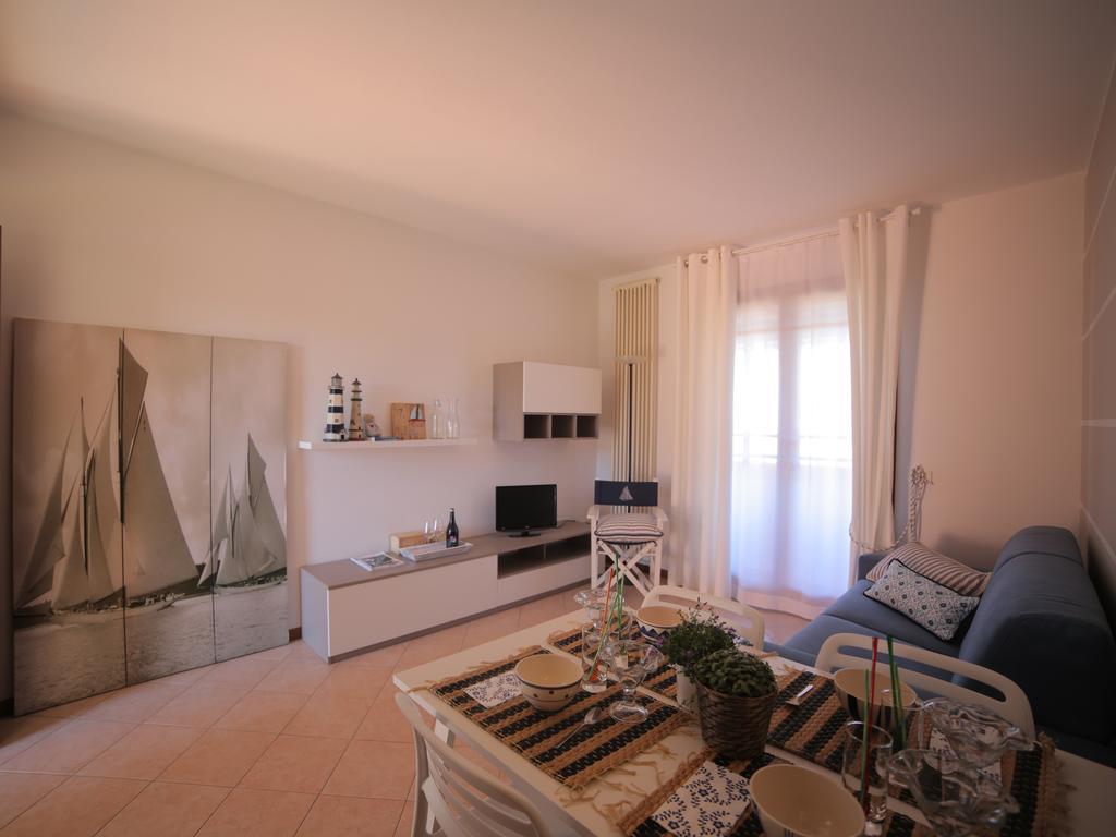 Bellasirmione Holiday Apartments Rum bild