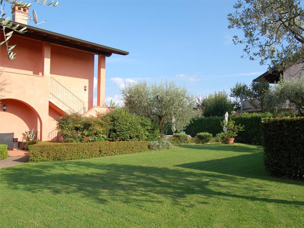 Bellasirmione Holiday Apartments Exteriör bild